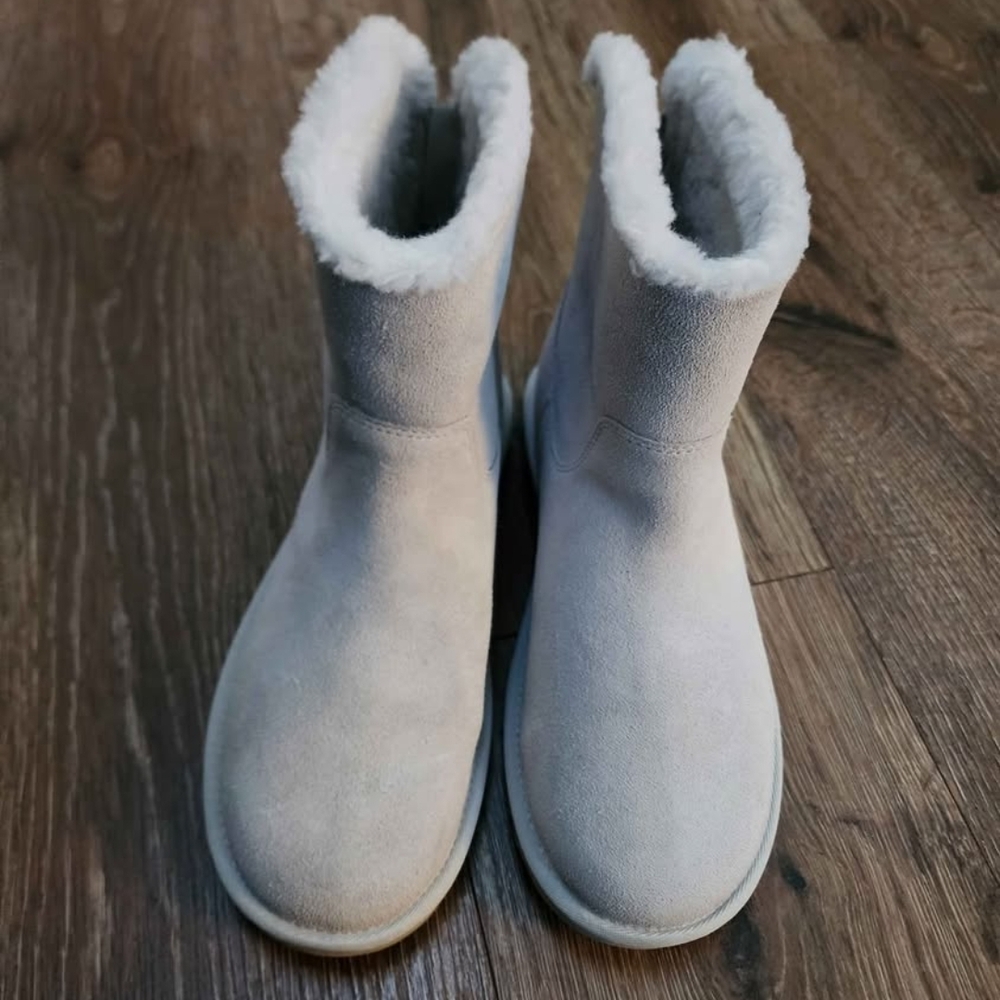 UGG Soft Gray Shearling Boots
